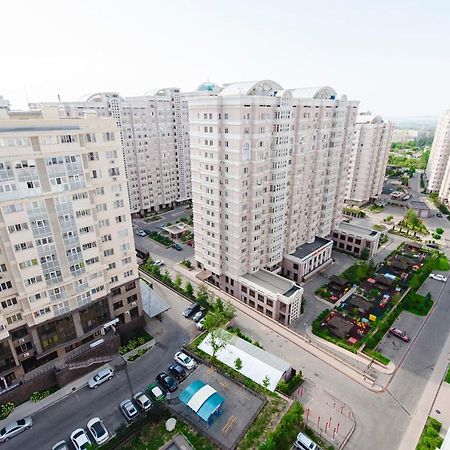 Razmestim В Жк Шахристан На 15 Этаже Almatý Exterior foto